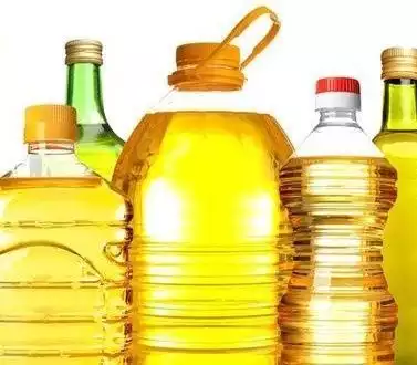 La bouteille et l'huile usagée : Recyclables ?