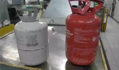 bouteilles d'helium pour ballons gonflables à ramener en décheterie