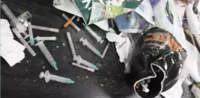 aiguilles et seringues à ramener en pharmacies (filière DASRI)